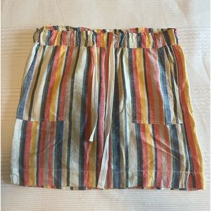 Lightweight linen skirt, perfect for your next tropical vacation!